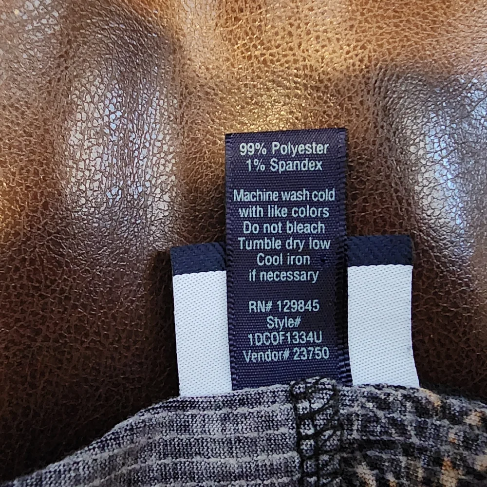 Buckle Floral Black and Gold Women's Top - Picture 5 of 5